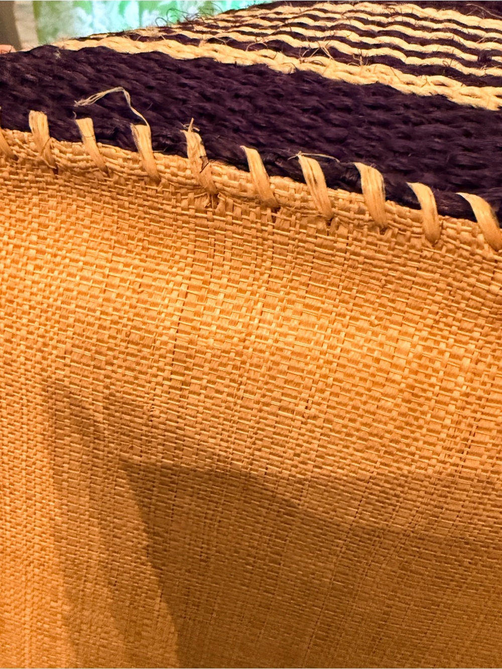 Mar y sol Woven sisal with raffia Pom-Poms Tote Bag in Navy and Cream NWT - Picture 4 of 6